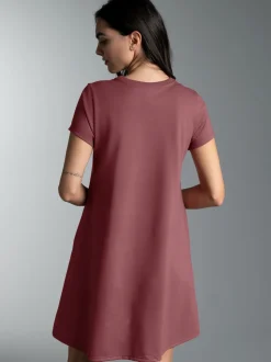Kleid in Piqué-Qualität Mahagoni