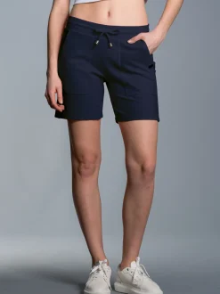 Kurze Hose mit aufgesetzten Seitentaschen Navy