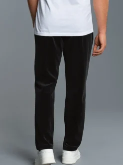 Nicki Hose mit praktischen Eingrifftaschen Schwarz