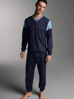 Schlafanzug in modischem Design Navy