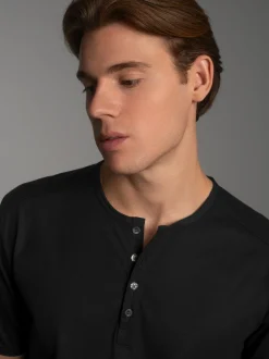 T-Shirt mit Knopfleiste DELUXE Baumwolle Schwarz