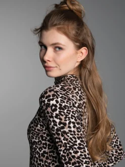 Turtleneck Shirt mit Allover-Leo-Muster Haselnuss