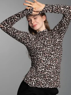 Turtleneck Shirt mit Allover-Leo-Muster Haselnuss